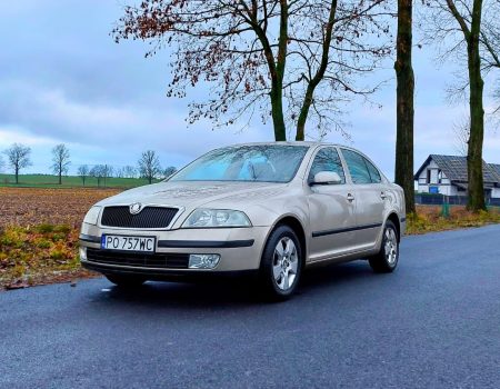 skoda octavia złota